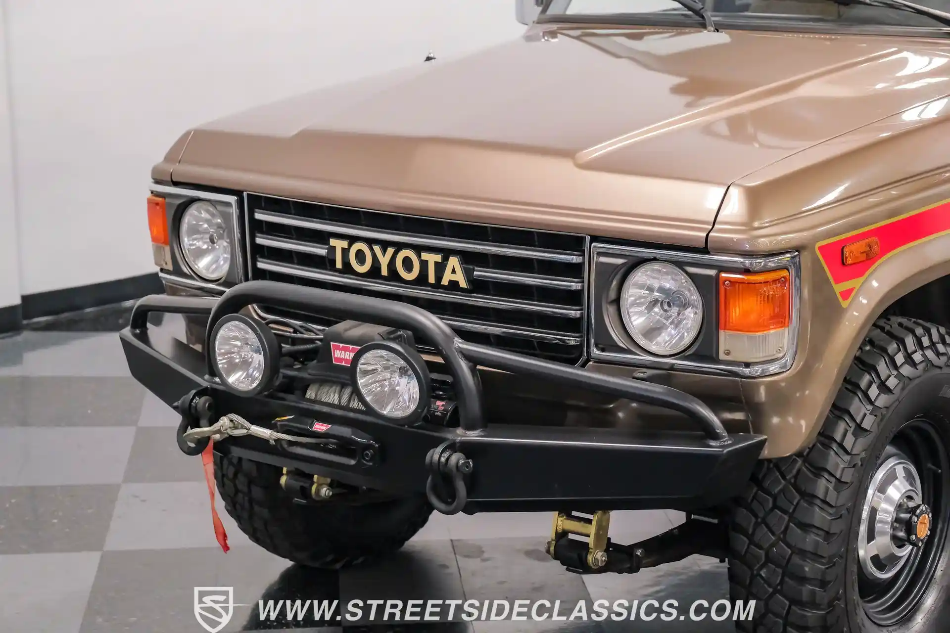 1985-toyota-land-cruiser-fj60-for-sale-11