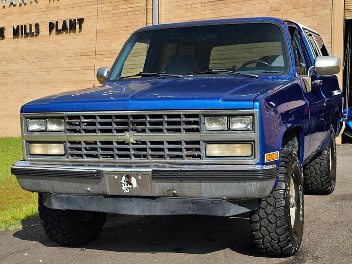 1989-chevrolet-k5-blazer-for-sale-01