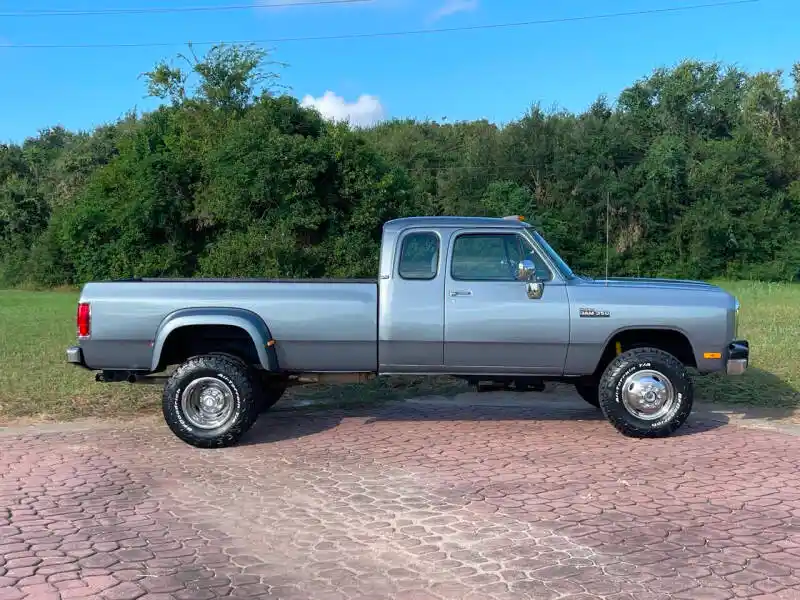 1992-dodge-ram-350-le-2dr-turbodiesel-4wd-extended-cab-lb-for-sale-06