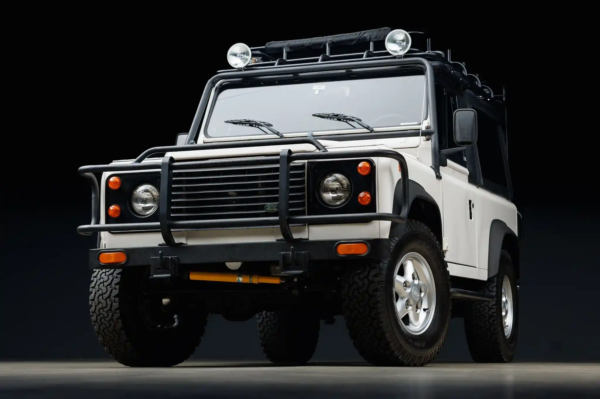 1994-land-rover-defender-for-sale-01