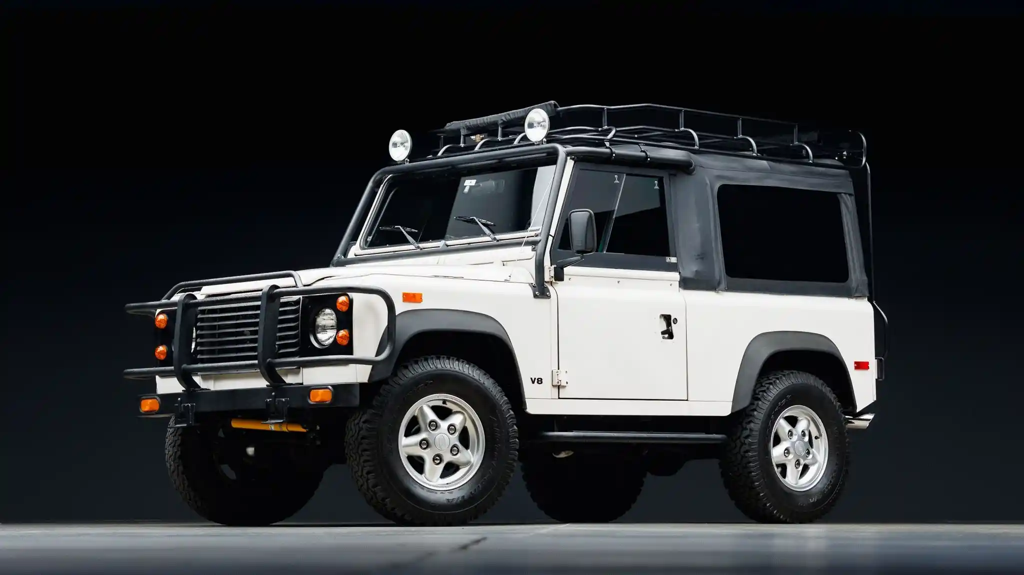 1994-land-rover-defender-for-sale-02