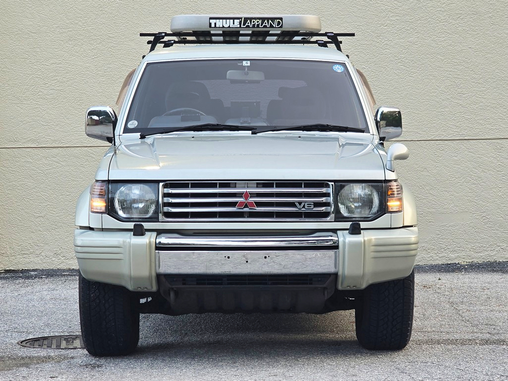 1995-mitsubishi-pajero-exceed-for-sale-02