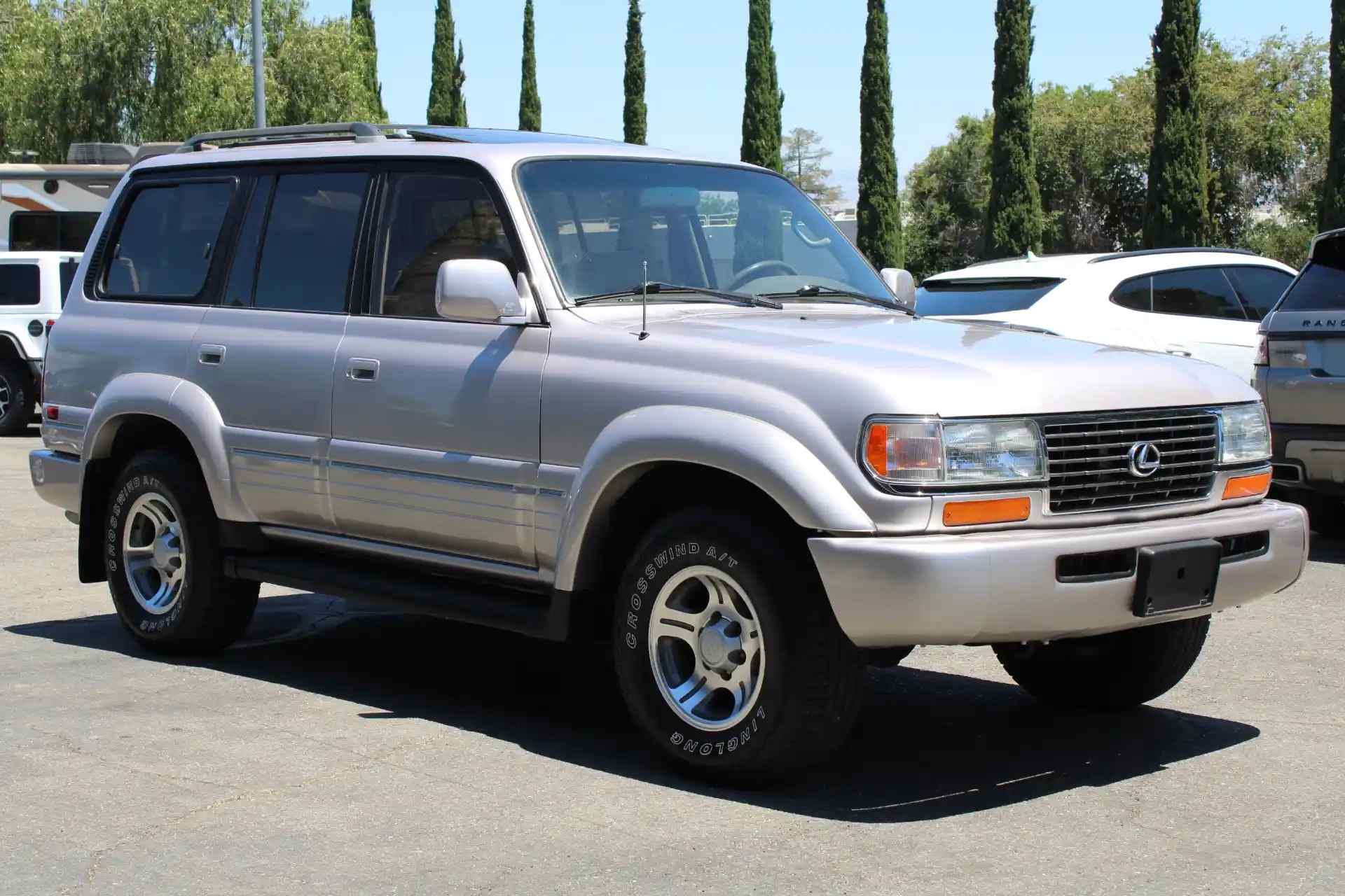 1997-LEXUS-LX-450-FOR-SALE-01