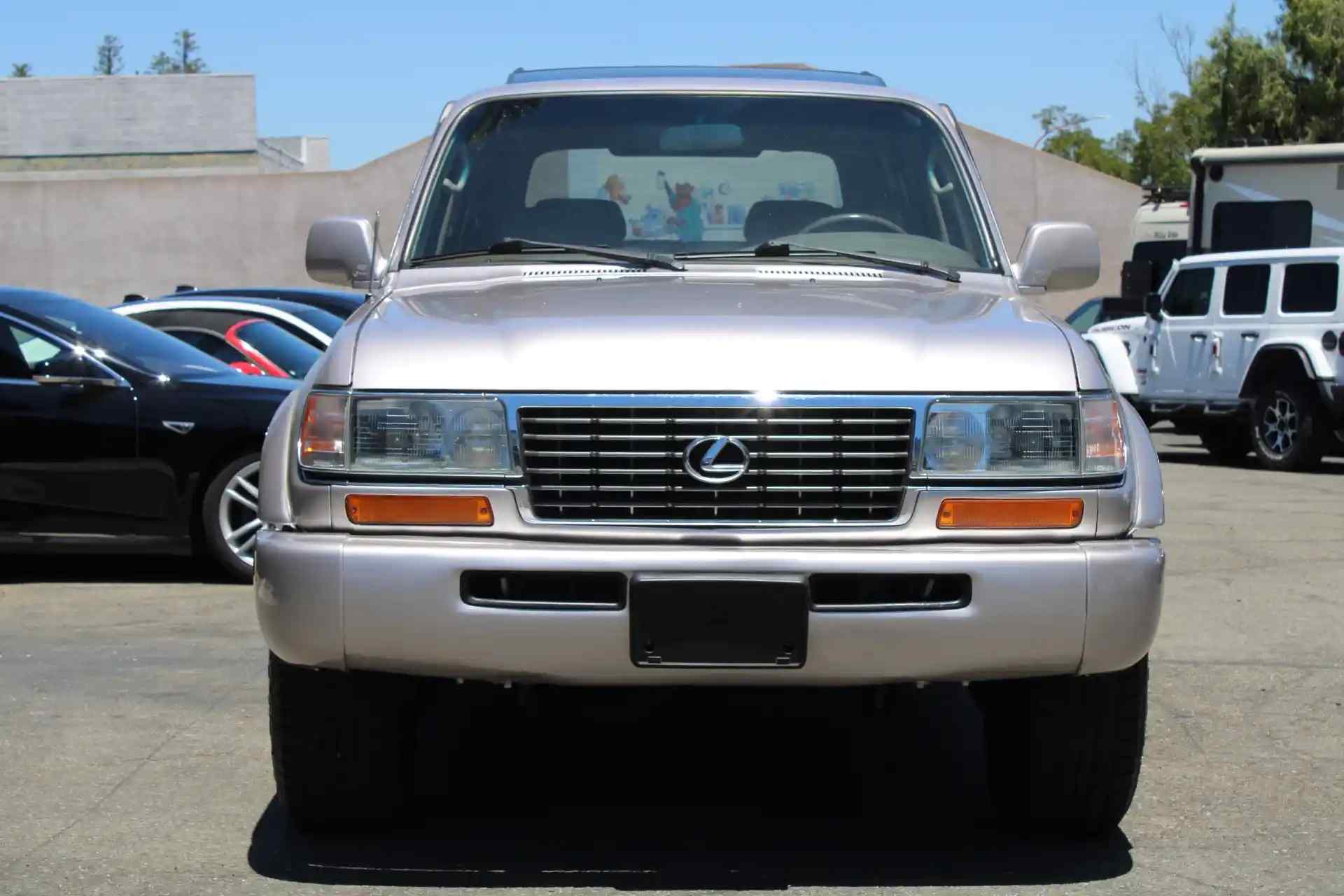 1997-LEXUS-LX-450-FOR-SALE-02