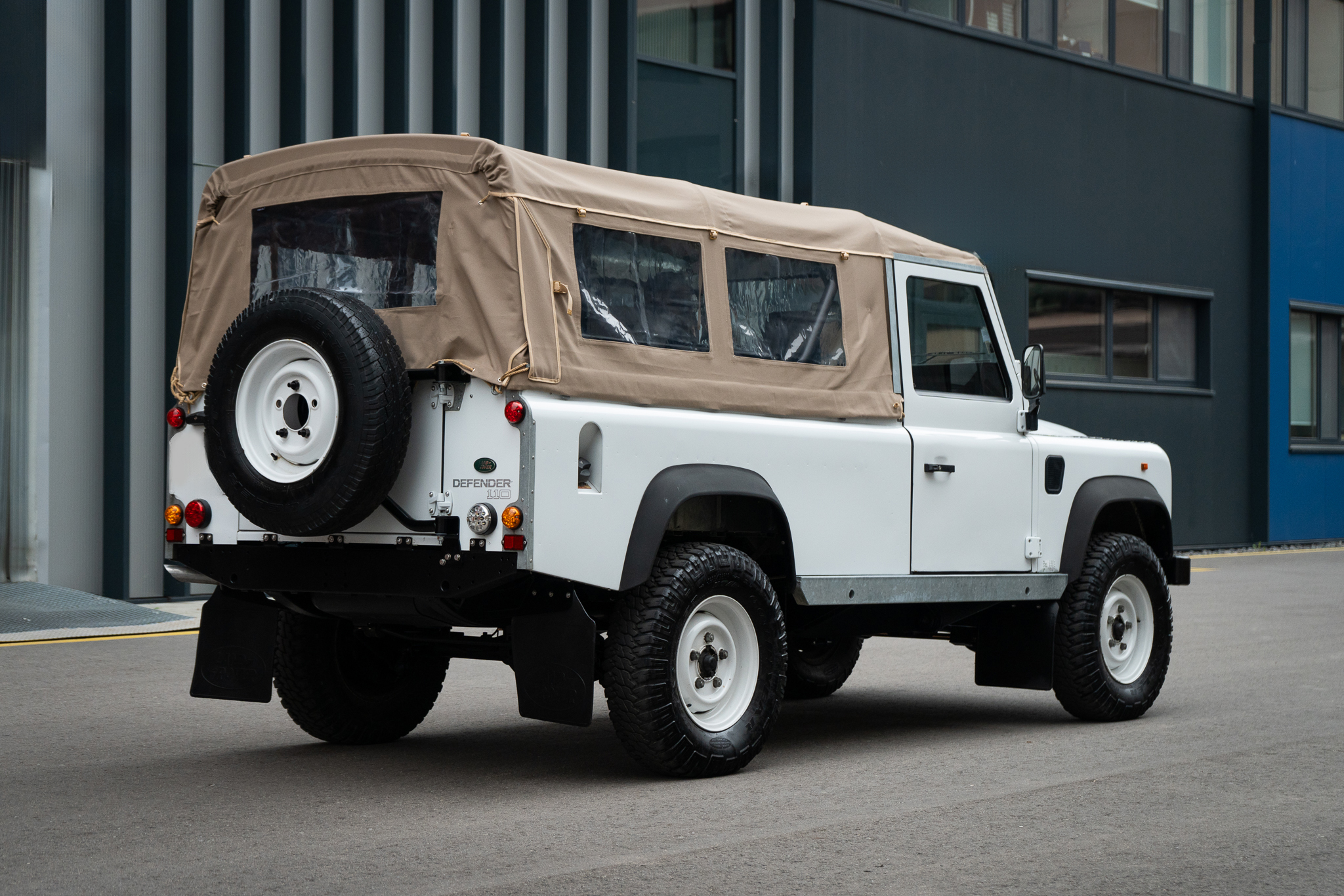 1997-land-rover-defender-for-sale-uk-03