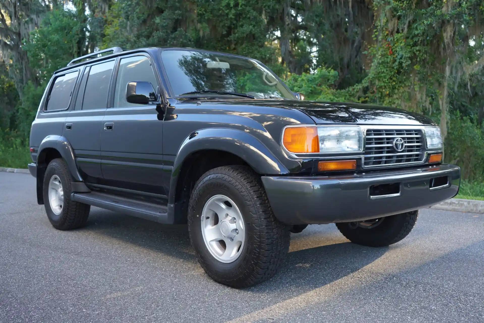 1997-toyota-land-cruiser-80-for-sale-06