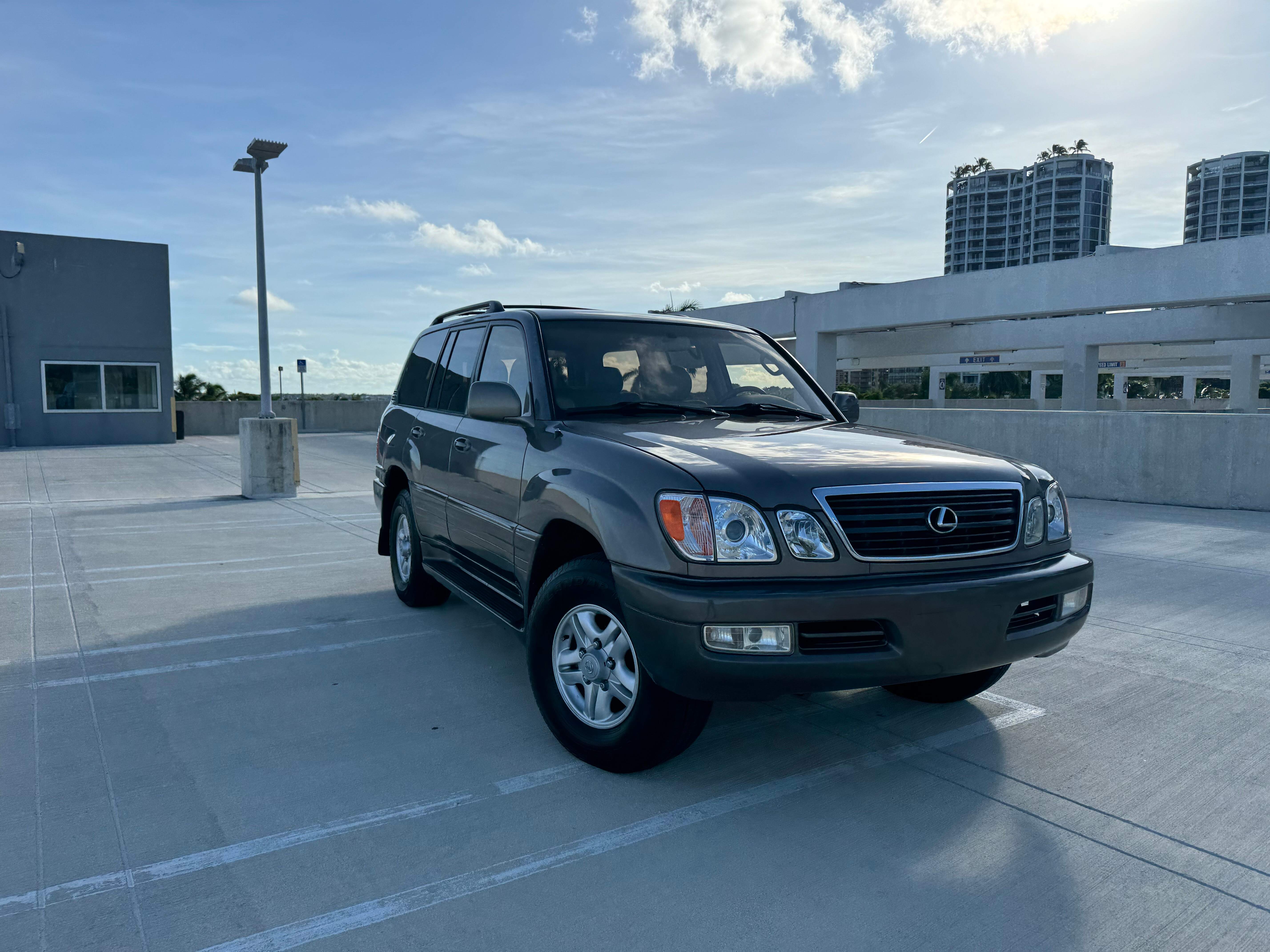 2000-lexus-lx-470-private-party-sale-27