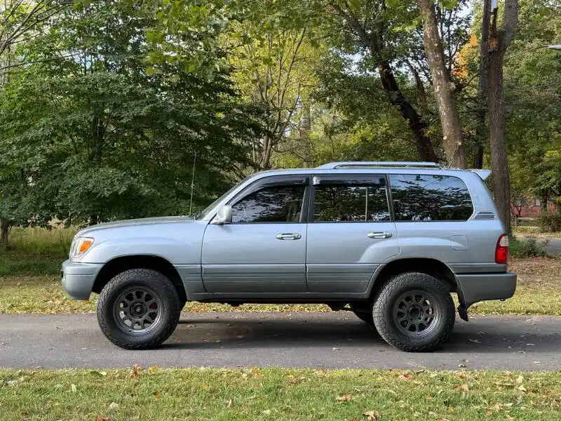 2003-lexus-lx-470-base-4wd-4dr-suv-for-sale-01