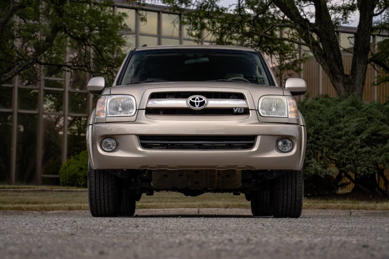 2006-toyota-sequoia-for-sale-02