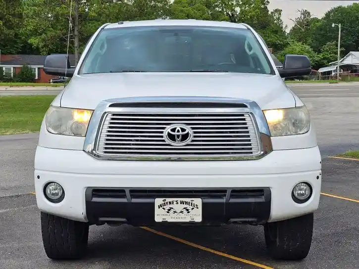 2013-toyota-tundra-limited-for-sale-03