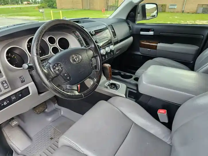 2013-toyota-tundra-limited-for-sale-12