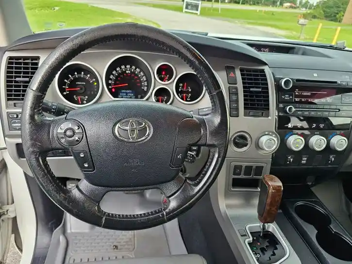 2013-toyota-tundra-limited-for-sale-13