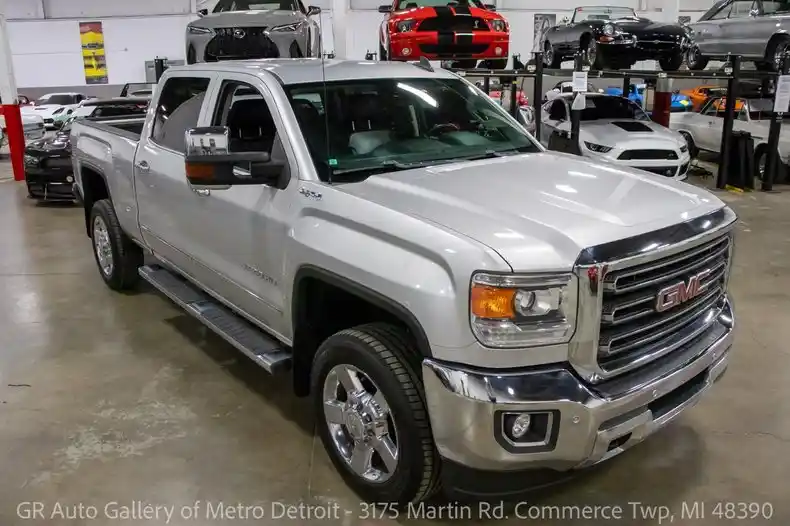 2015-gmc-sierra-2500hd-slt-4x4-4dr-crew-cab-sb-for-sale-08