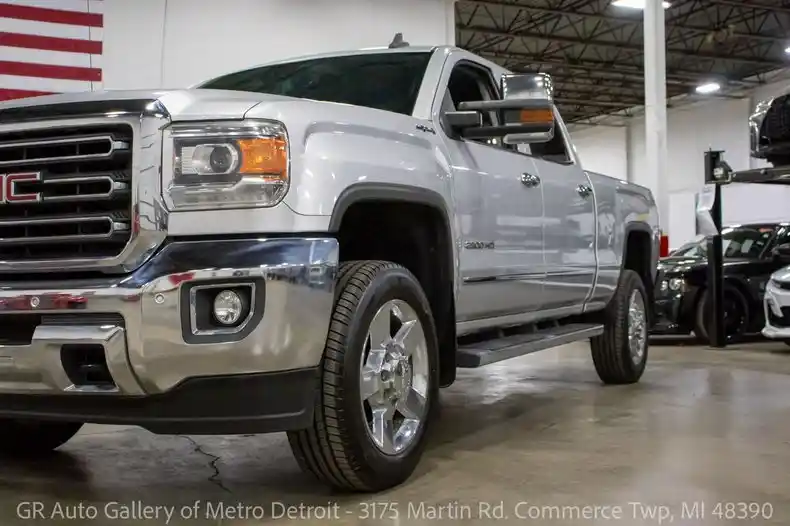 2015-gmc-sierra-2500hd-slt-4x4-4dr-crew-cab-sb-for-sale-15