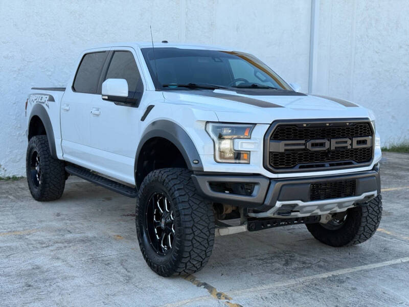 2018-ford-f-150-raptor-4x4-4dr-supercrew-5-5-ft-sb-for-sale-02