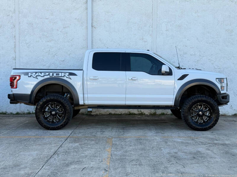 2018-ford-f-150-raptor-4x4-4dr-supercrew-5-5-ft-sb-for-sale-05