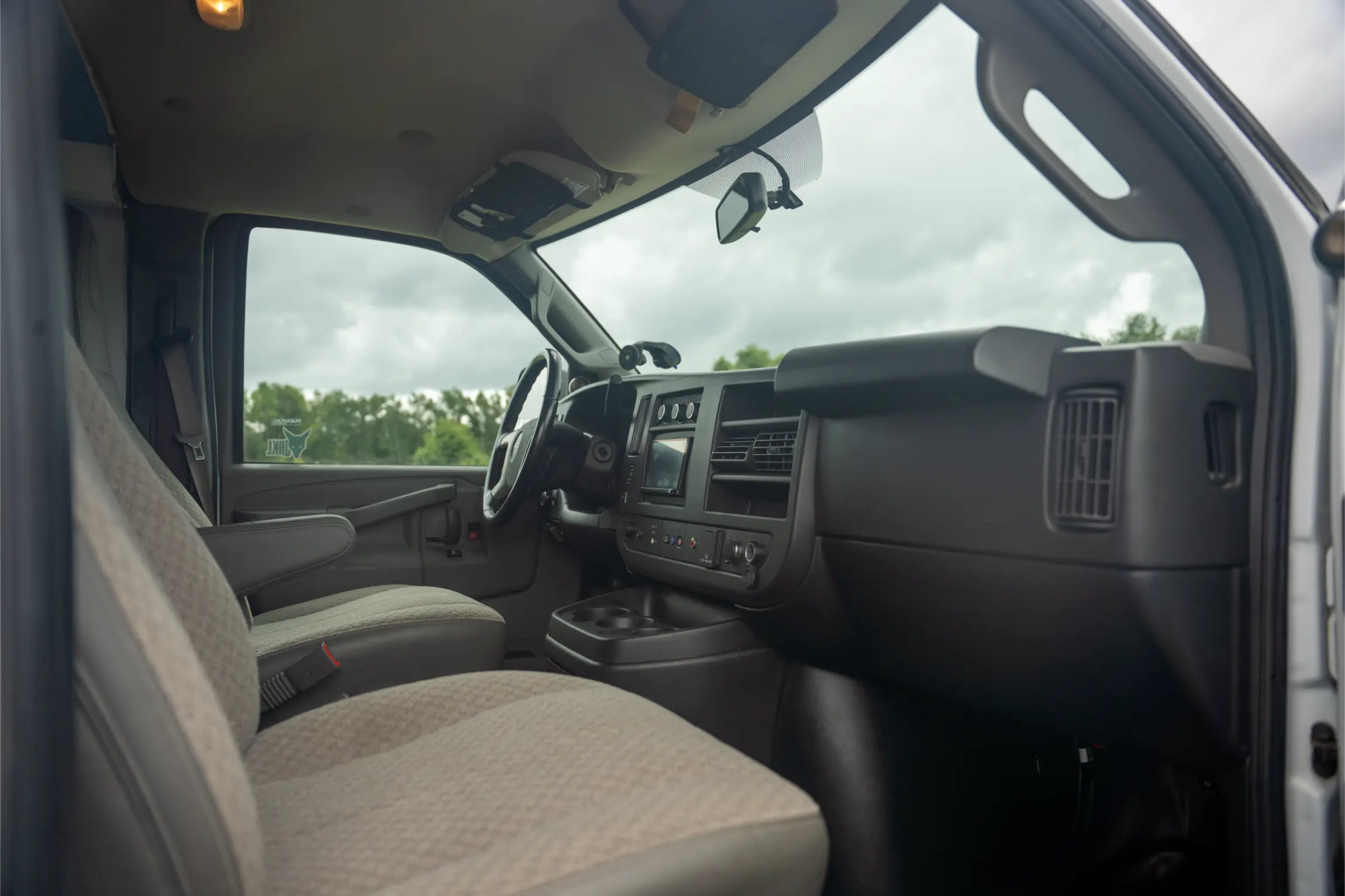 2019-gmc-savana-4x4-for-sale-14