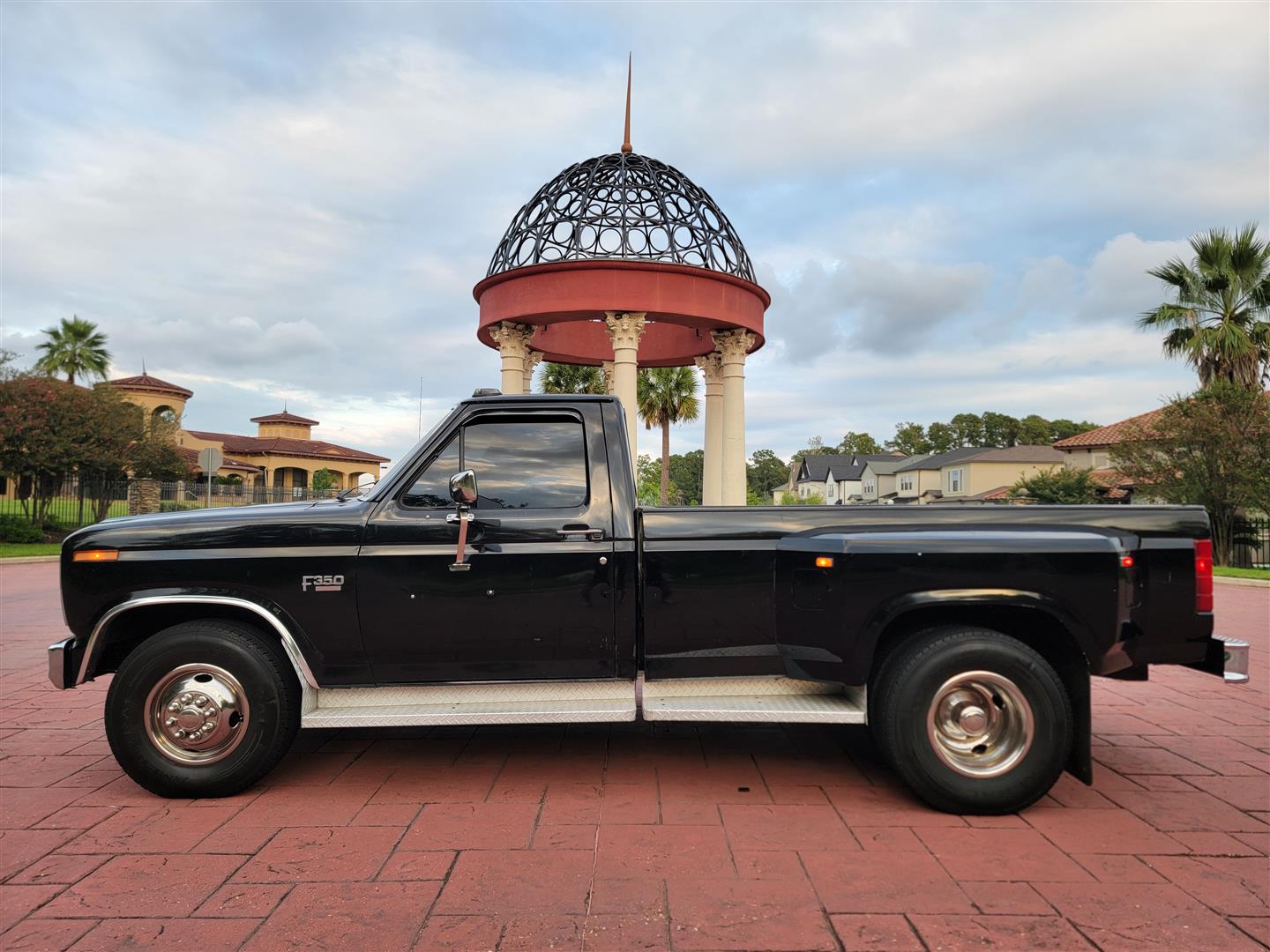 86FordF350XL-_61k-for-sale-03