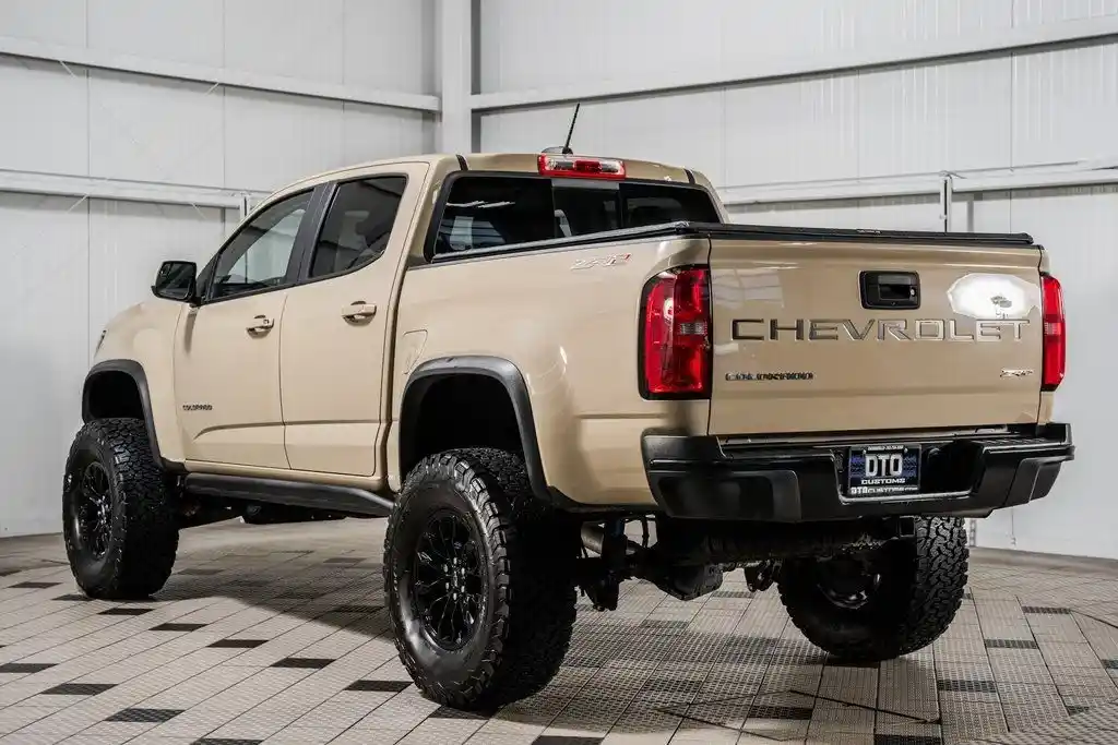 used-2021-chevrolet-colorado-zr2-for-sale-05