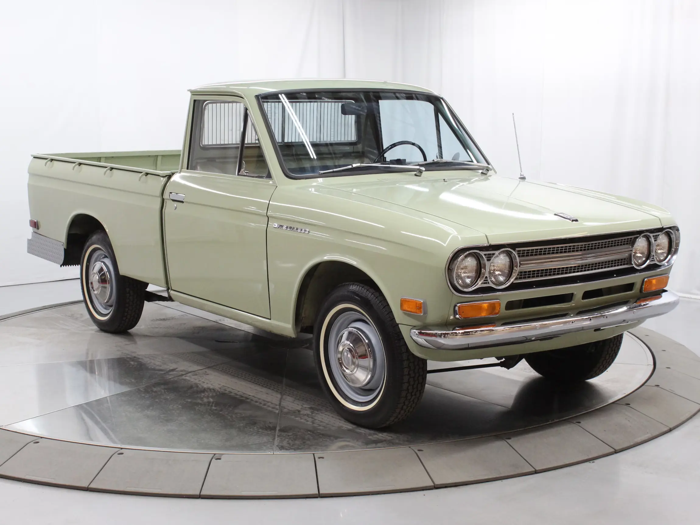 1971-datsun-1600-for-sale-01