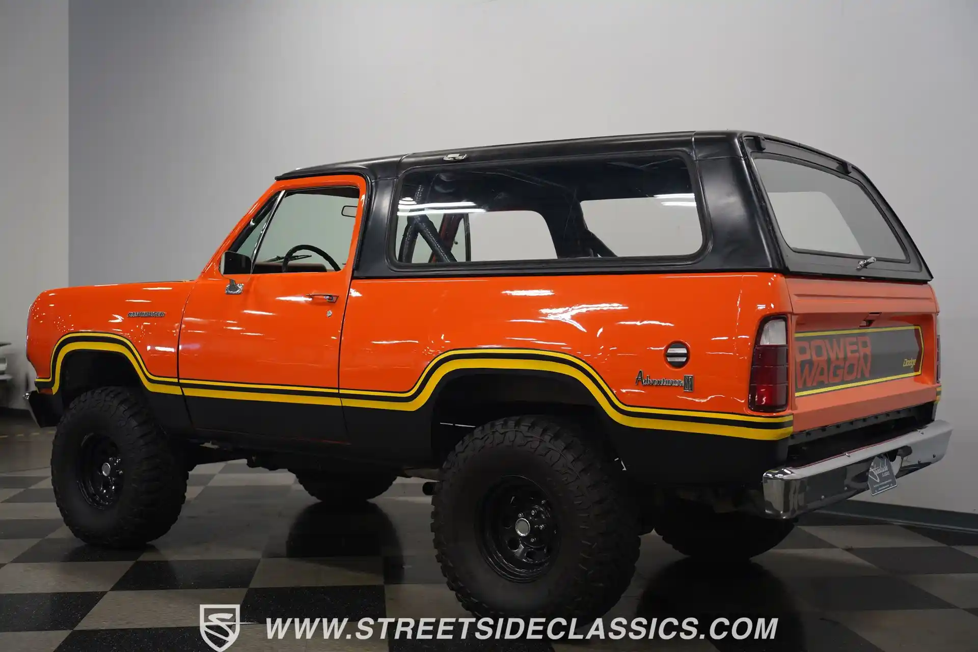 1975-dodge-ramcharger-4x4-for-sale-07