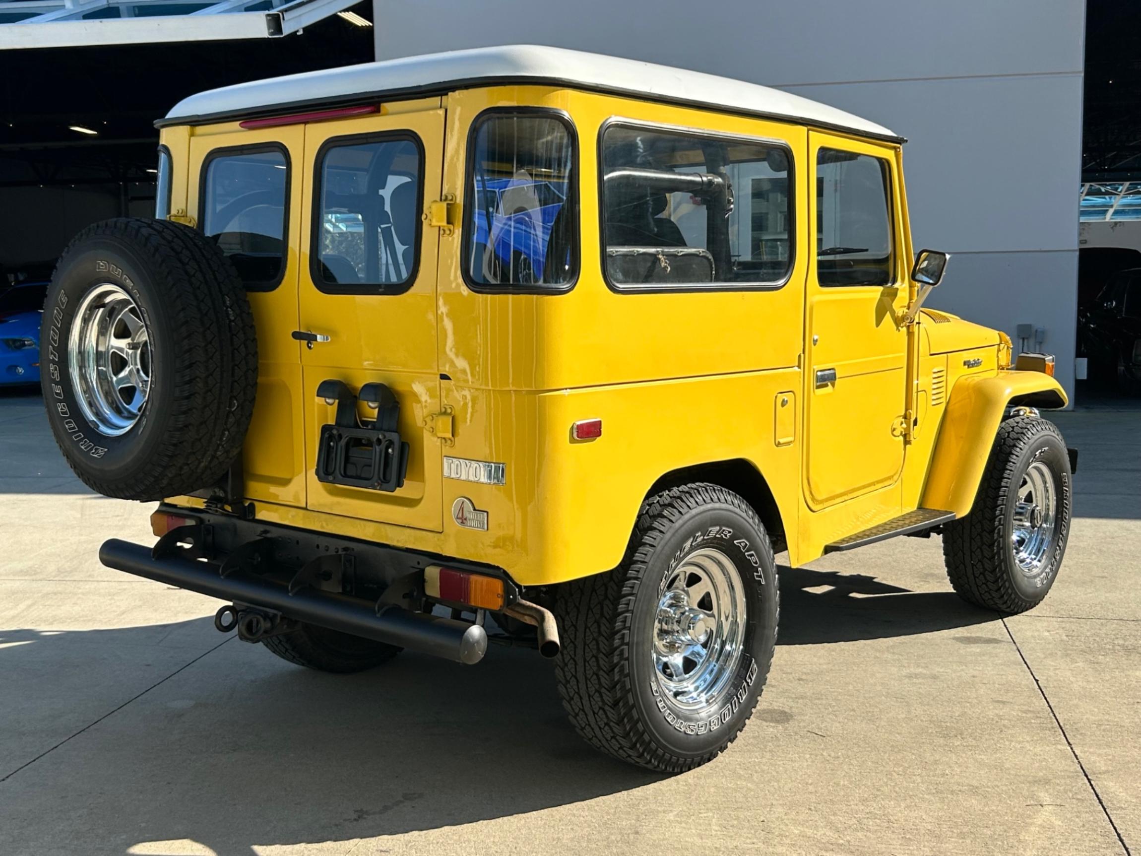 1975-toyota-land-cruiser-fj40-for-sale-23