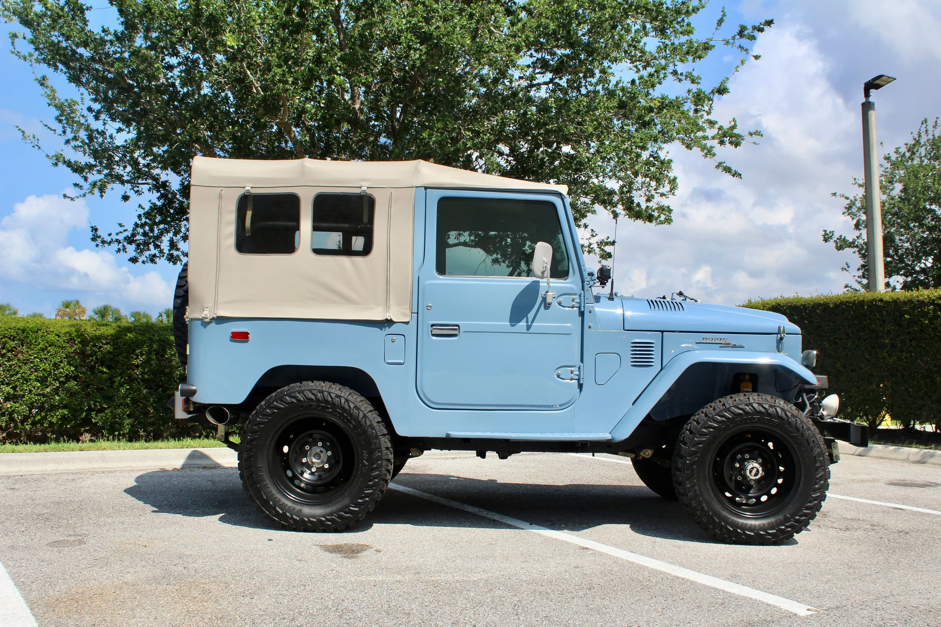 1976-toyota-fj40-landcrusier-for-sale-02