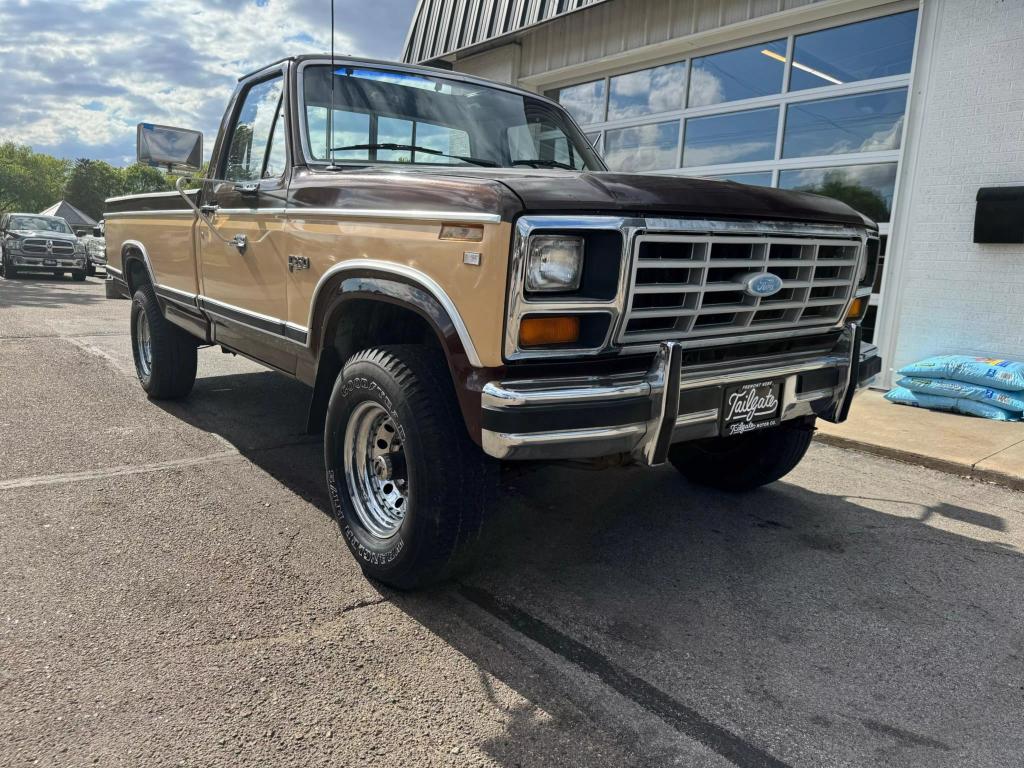 1982-ford-f250-for-sale-01