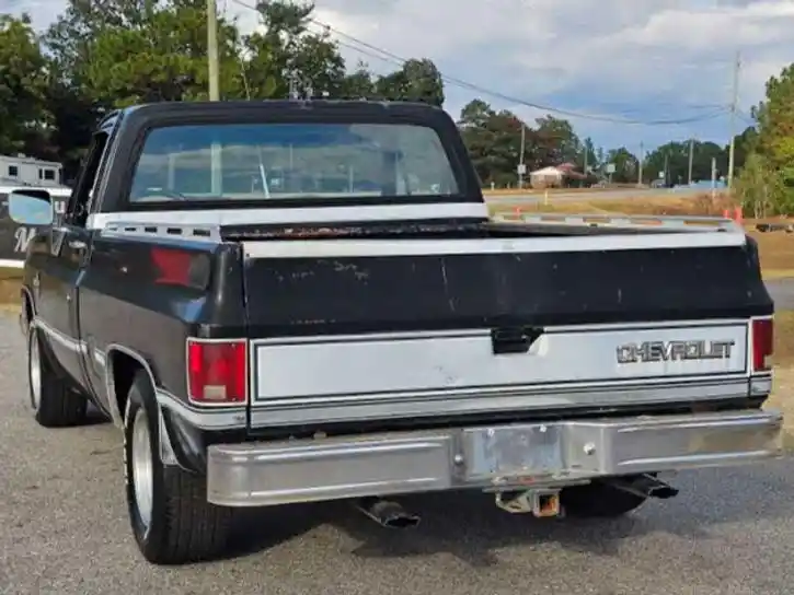 1985-chevrolet-c10-silverado-for-sale-08