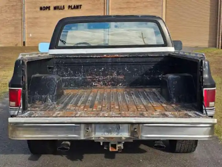 1985-chevrolet-c10-silverado-for-sale-25