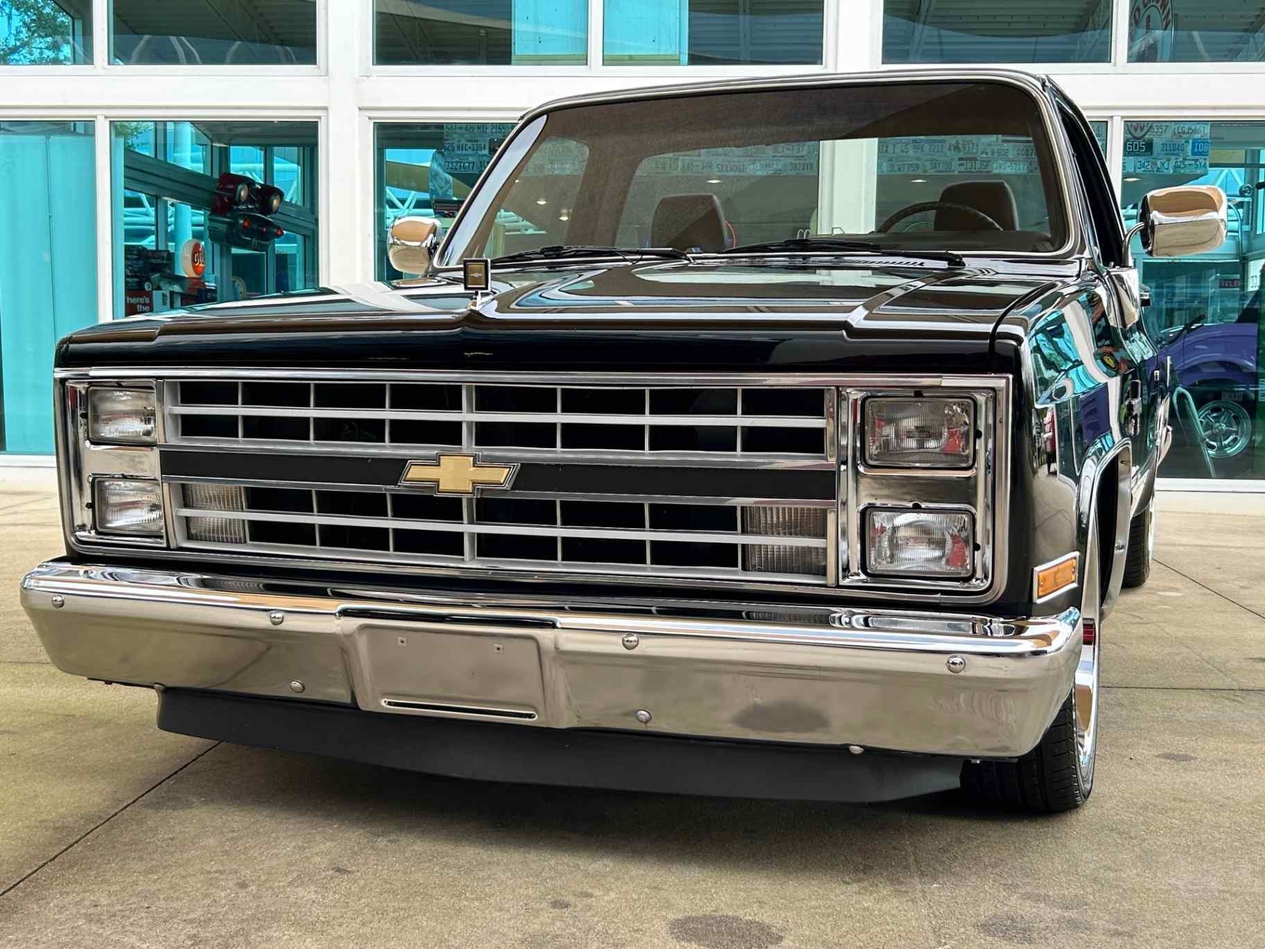 1987-chevrolet-c10-for-sale-03