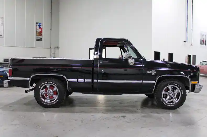 1987-chevrolet-r10-silverado-for-sale-05