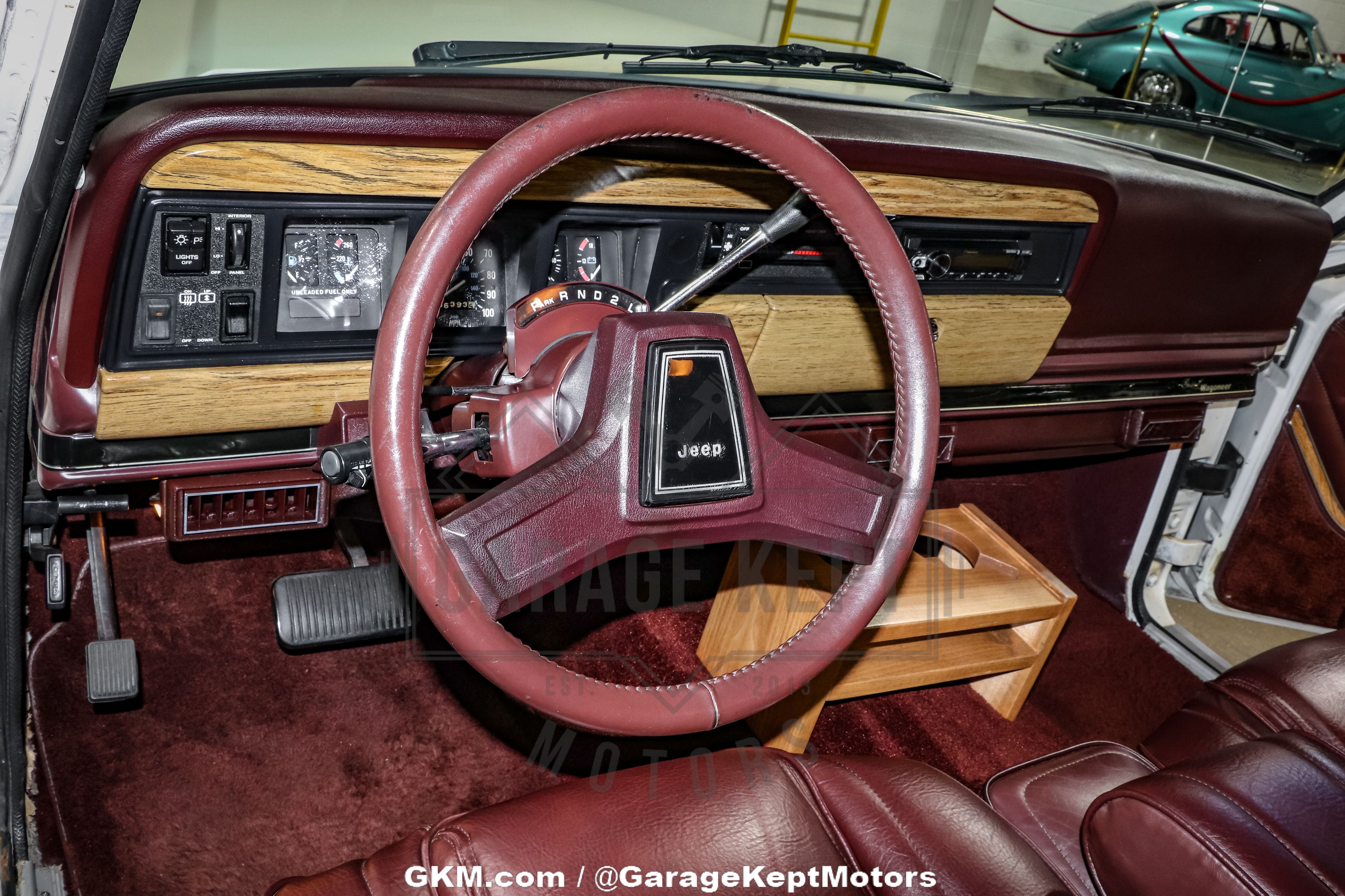 1987-jeep-grand-wagoneer-for-sale-03