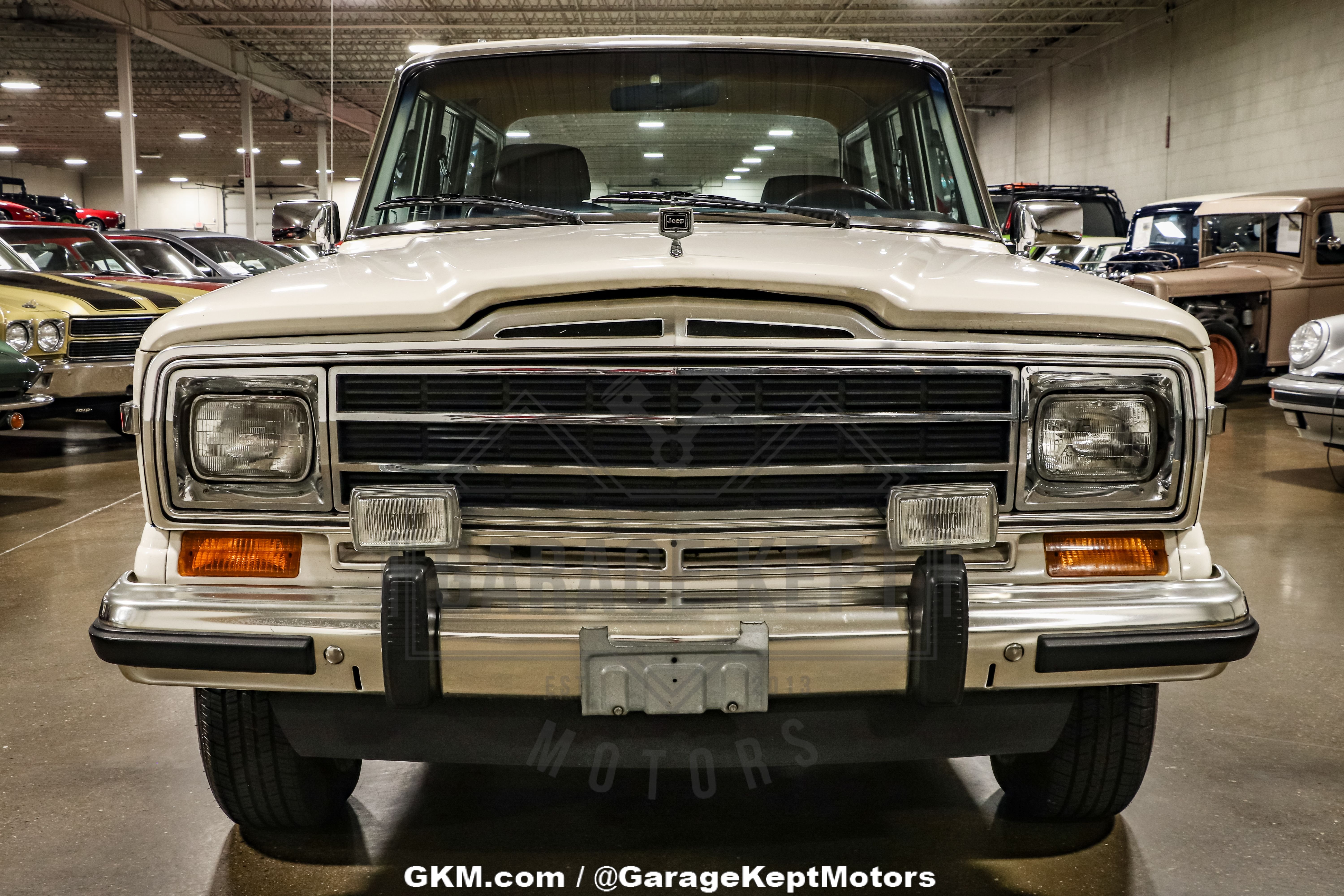 1987-jeep-grand-wagoneer-for-sale-15