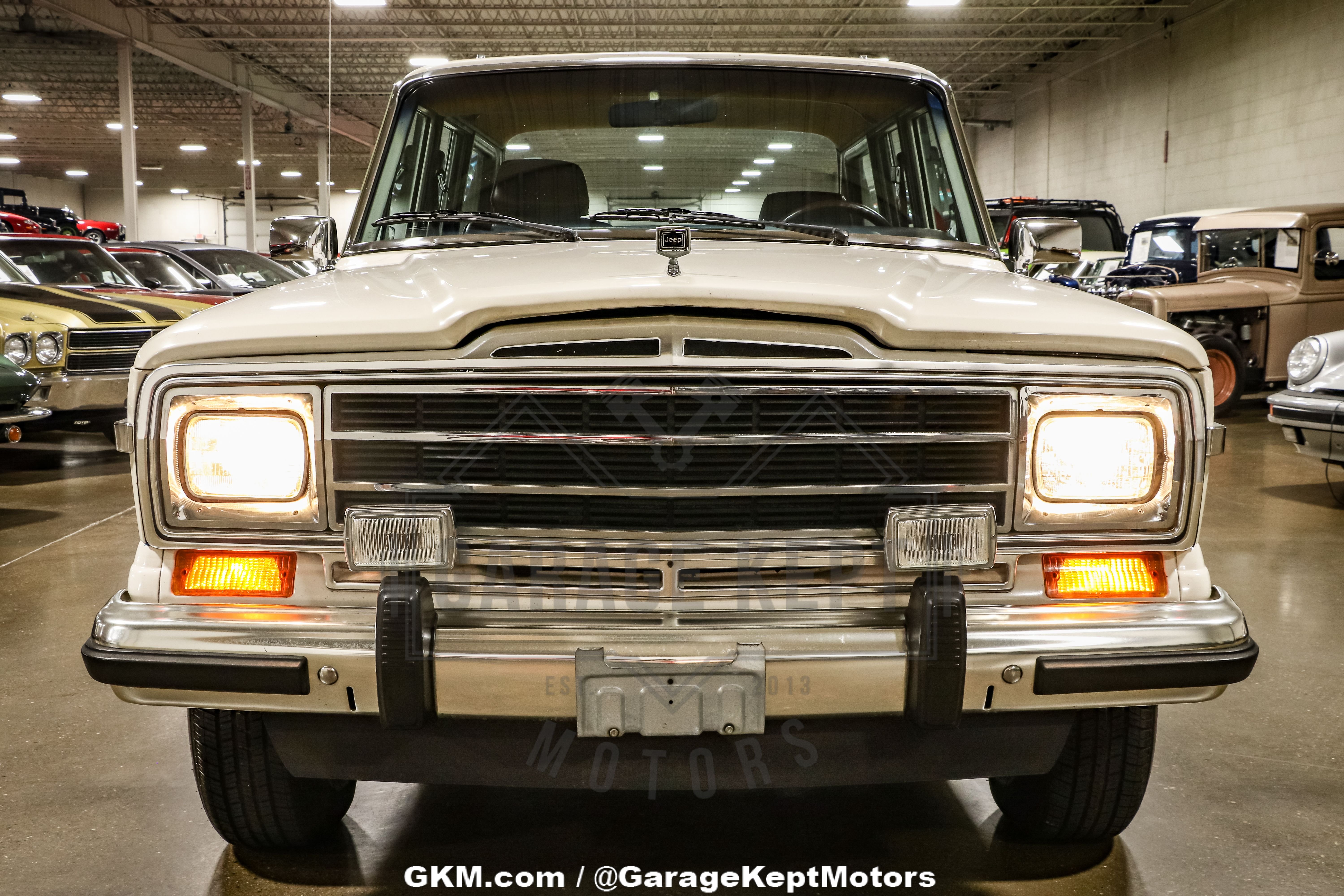 1987-jeep-grand-wagoneer-for-sale-16