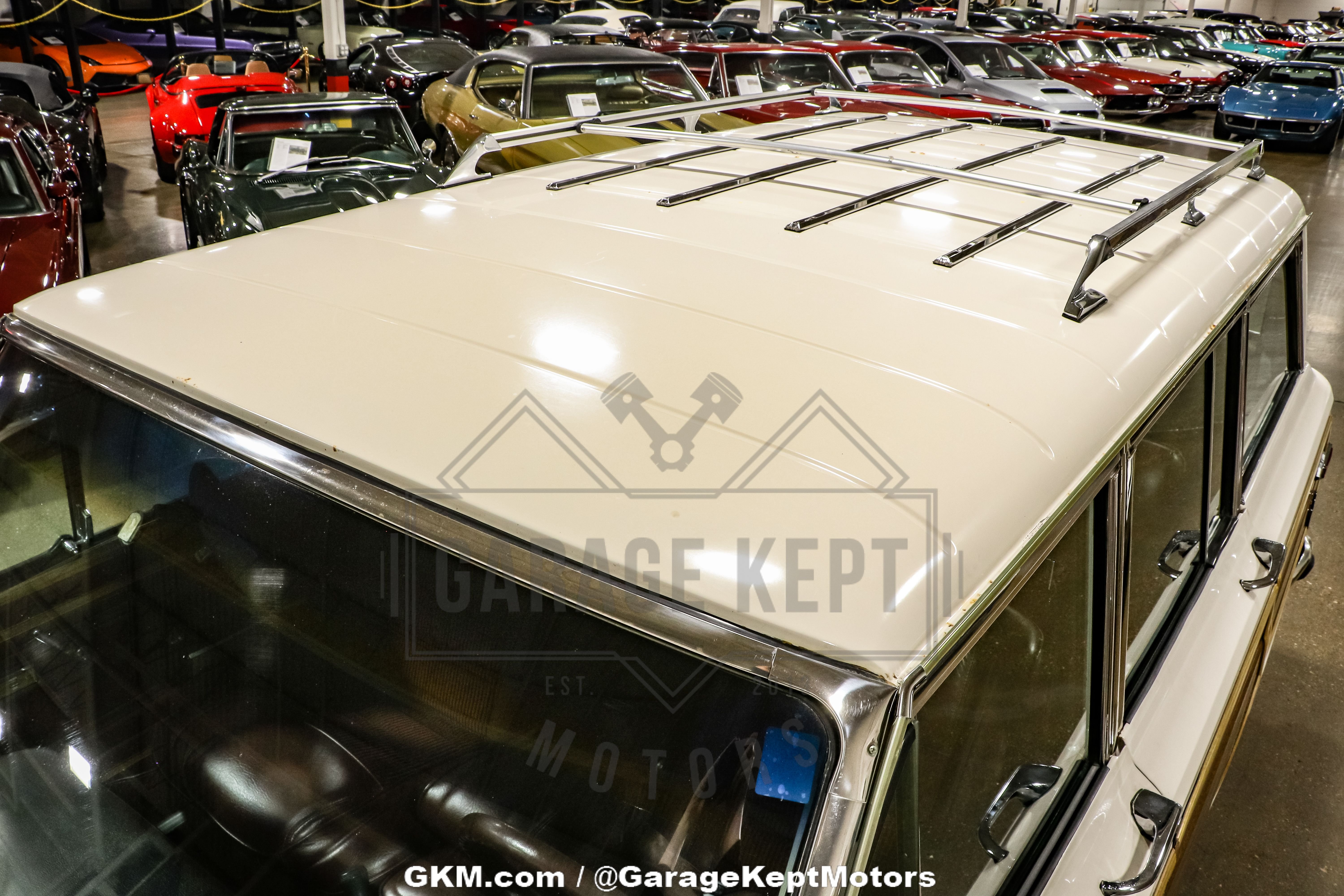 1987-jeep-grand-wagoneer-for-sale-17