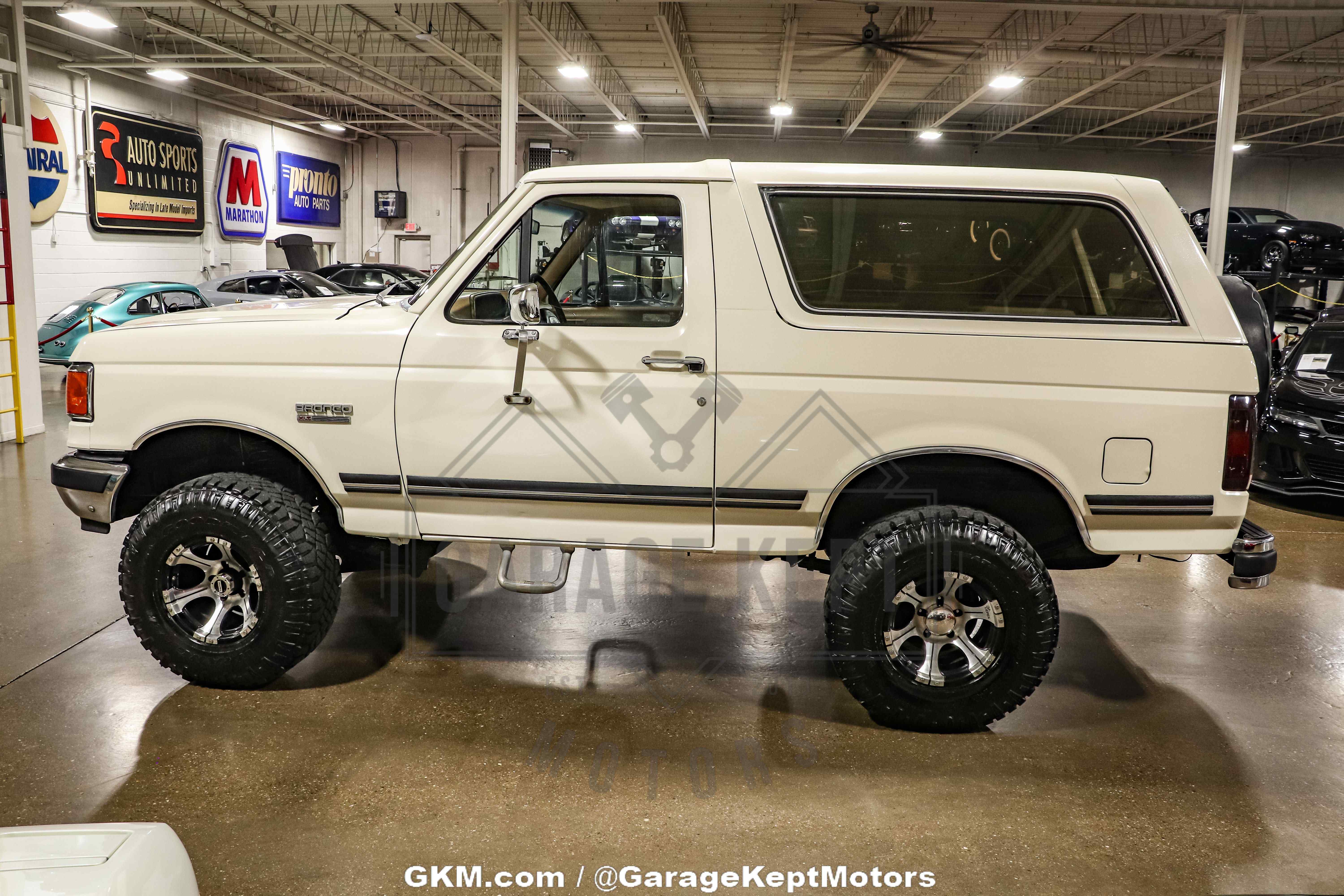 1990-ford-bronco-xlt-for-sale-08