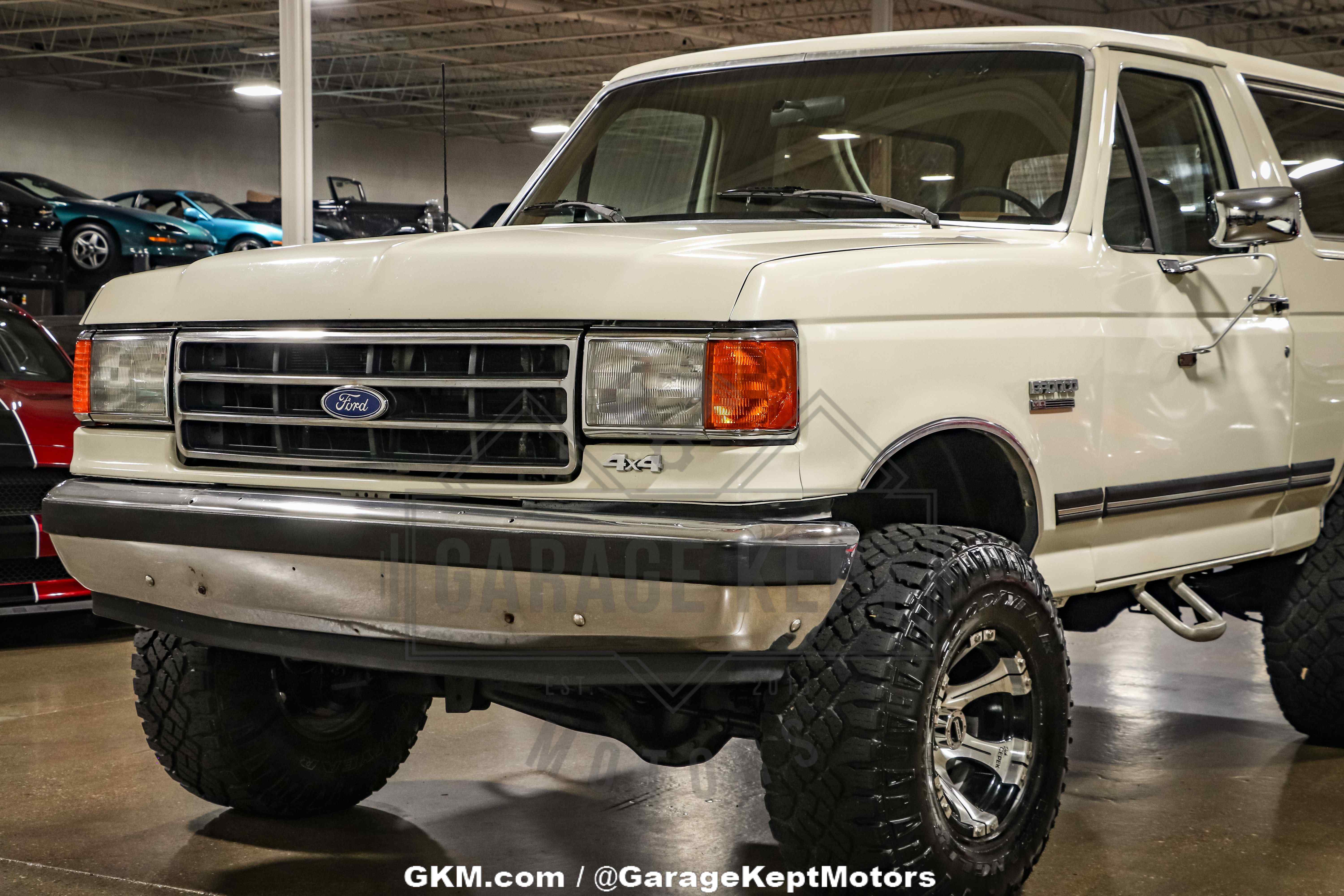 1990-ford-bronco-xlt-for-sale-15