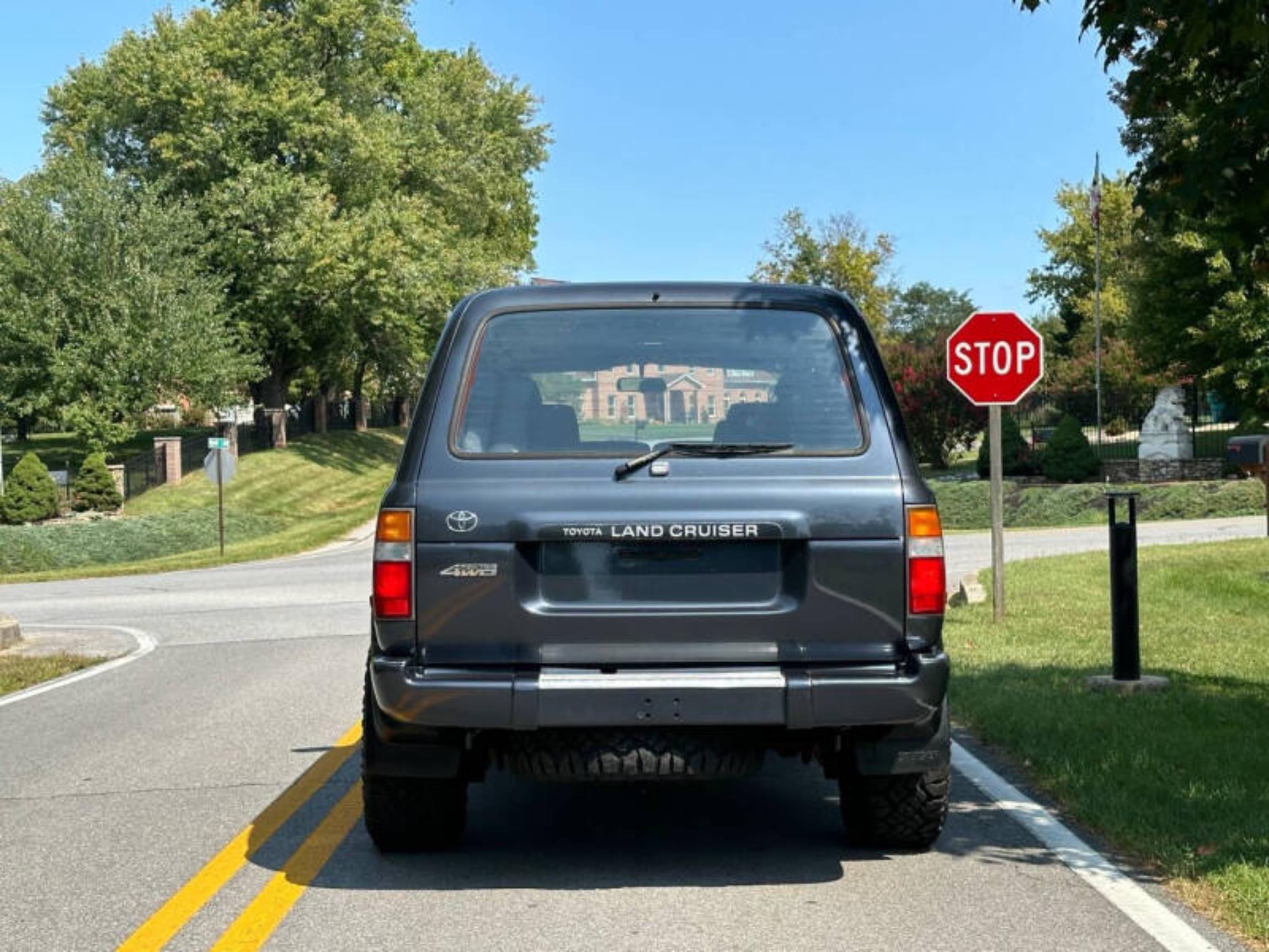 1992-toyota-land-cruiser-base-awd-4dr-suv-for-sale-07