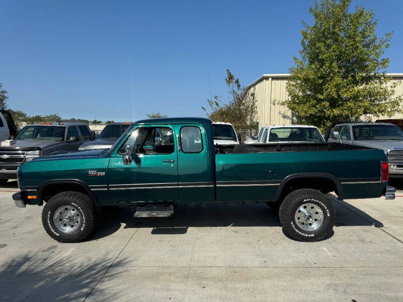 1993-dodge-ram-250-4x4-12v-5-9l-cummins-diesel-only-67k-miles (2)