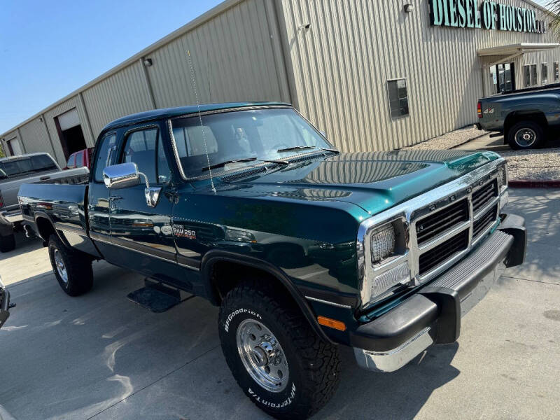 1993-dodge-ram-250-4x4-12v-5-9l-cummins-diesel-only-67k-miles (4)