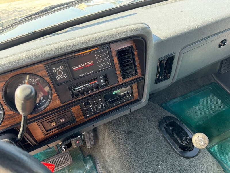 1993-dodge-ram-250-4x4-12v-5-9l-cummins-diesel-only-67k-miles (7)