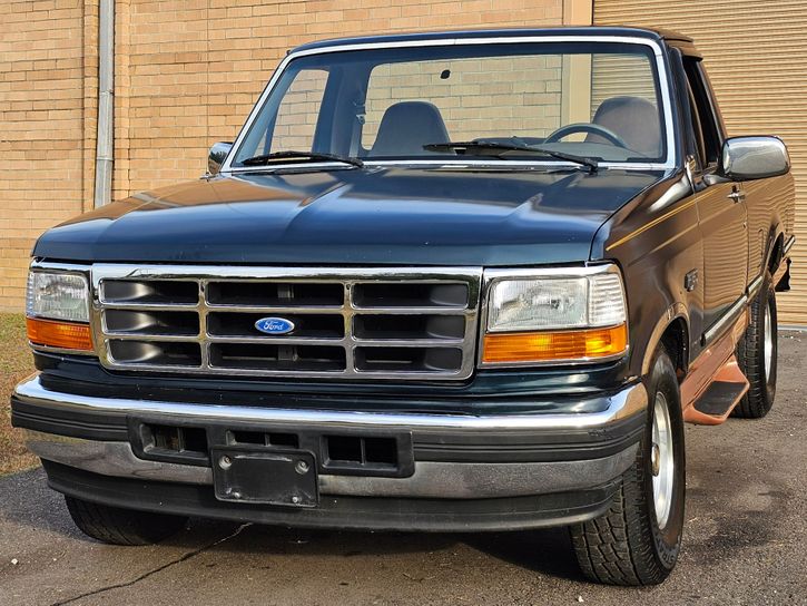 1995-ford-f-150-xlt-swb-01