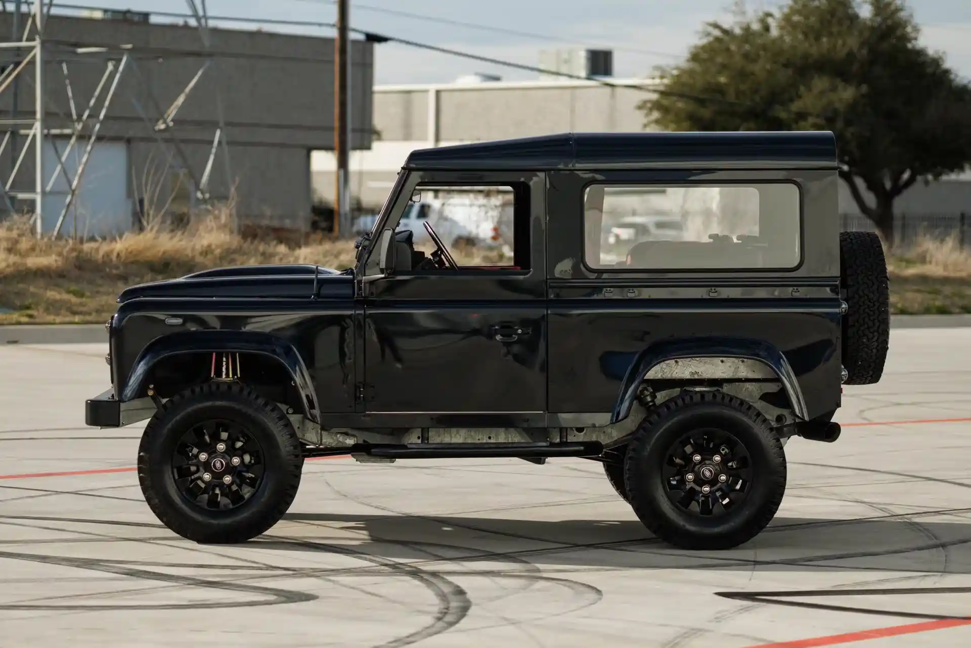 1995-land-rover-defender-90-earth-motorcars-for-sale-08