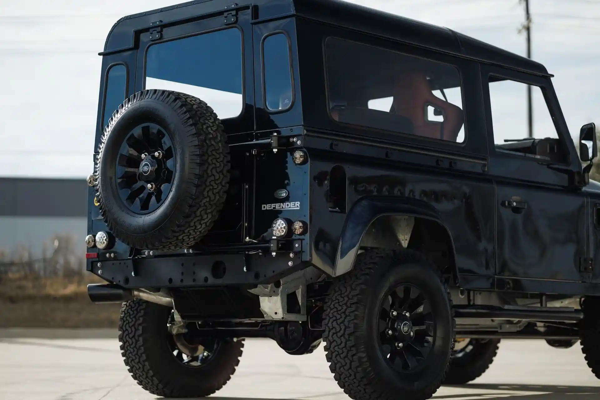 1995-land-rover-defender-90-earth-motorcars-for-sale-11