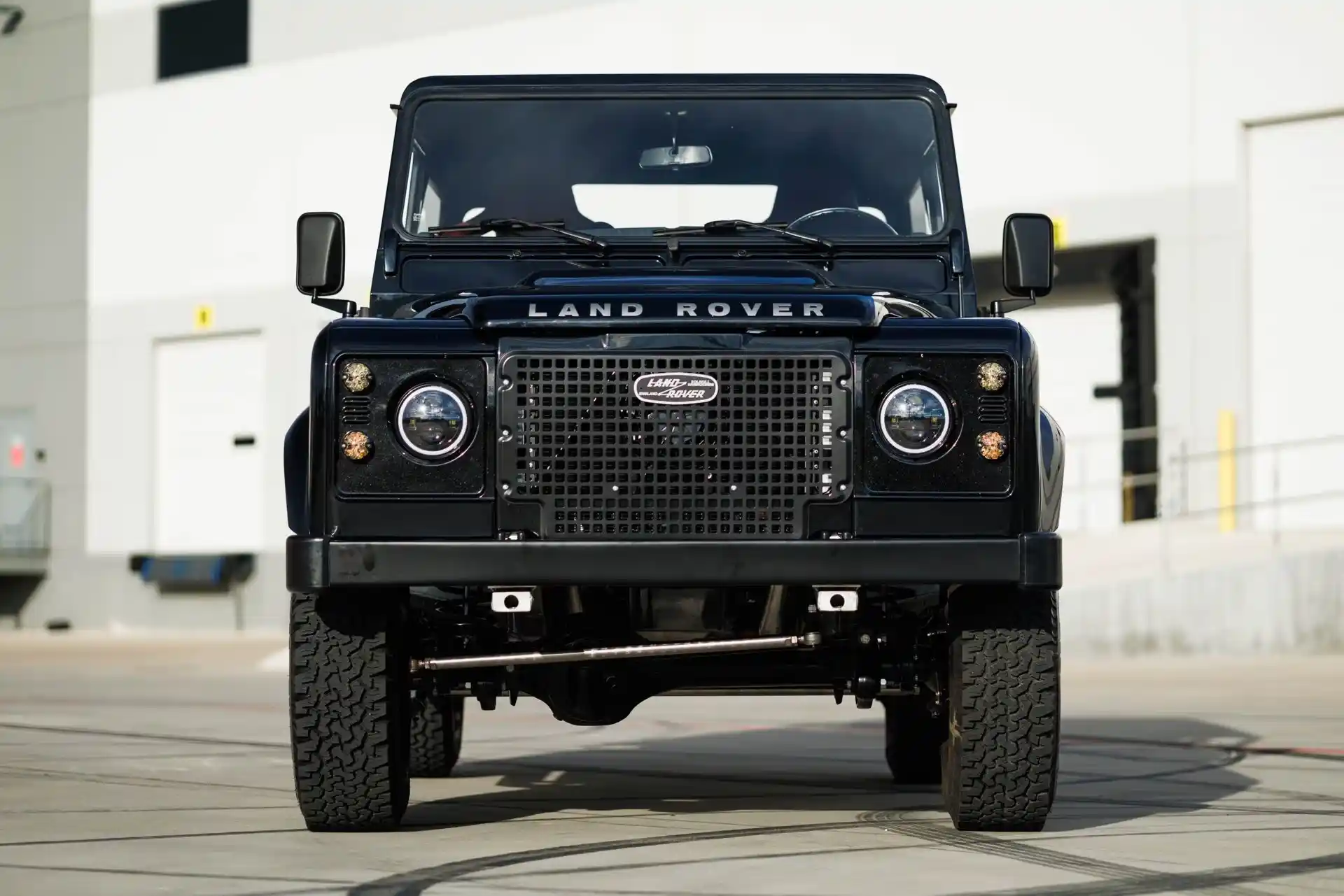 1995-land-rover-defender-90-earth-motorcars-for-sale-12