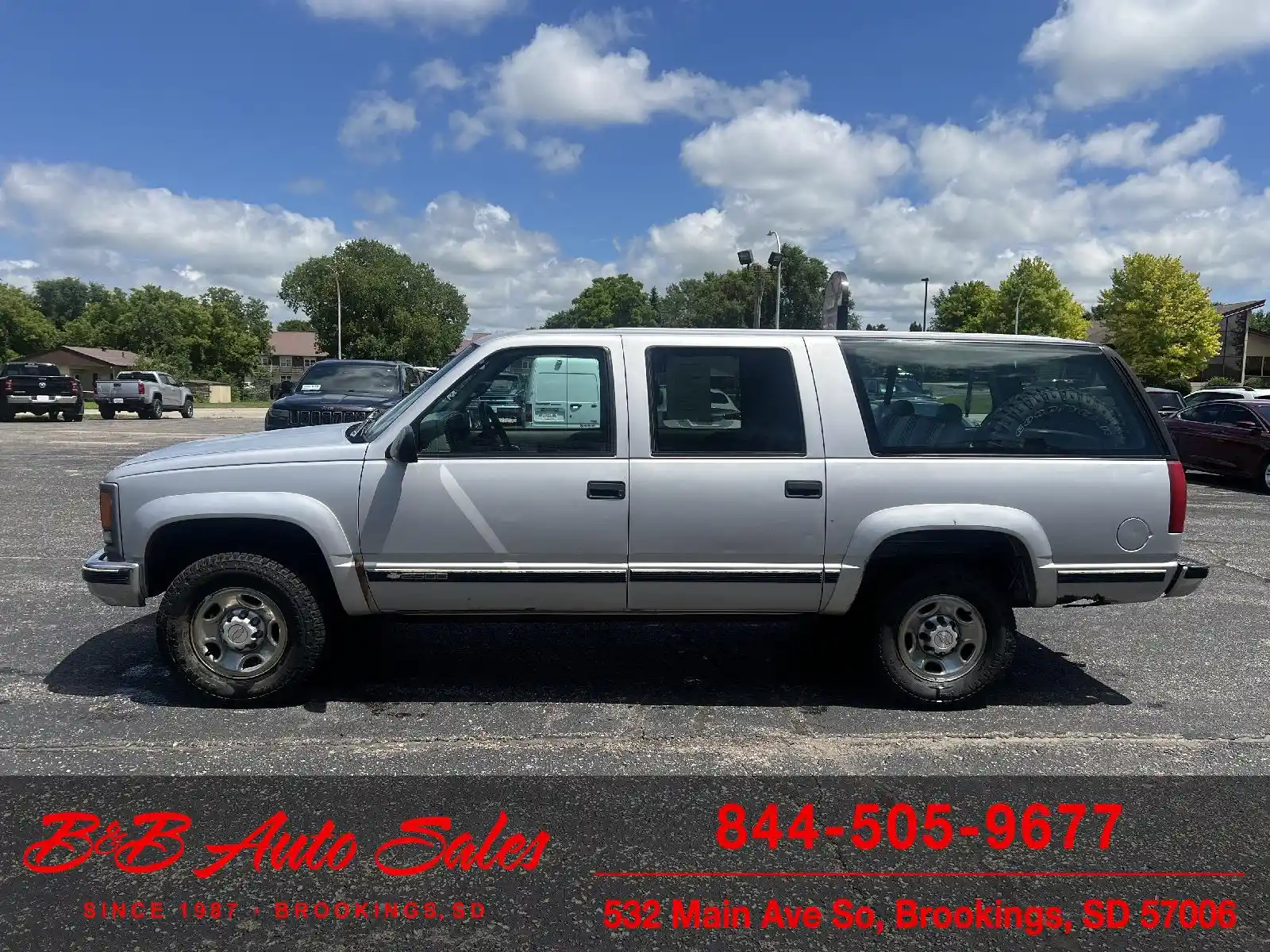 1996-chevrolet-suburban-2500-for-sale-06