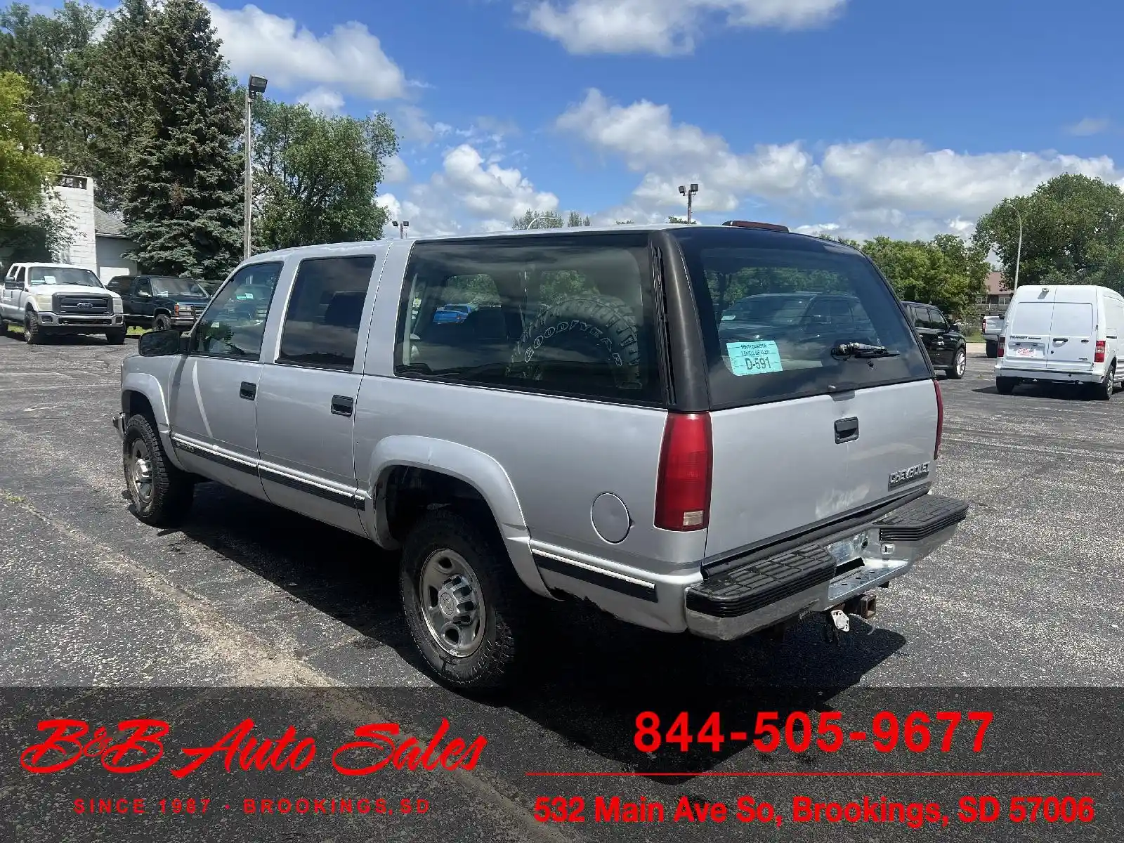 1996-chevrolet-suburban-2500-for-sale-08