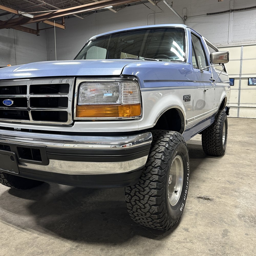 1996-ford-bronco-xlt-for-sale-04