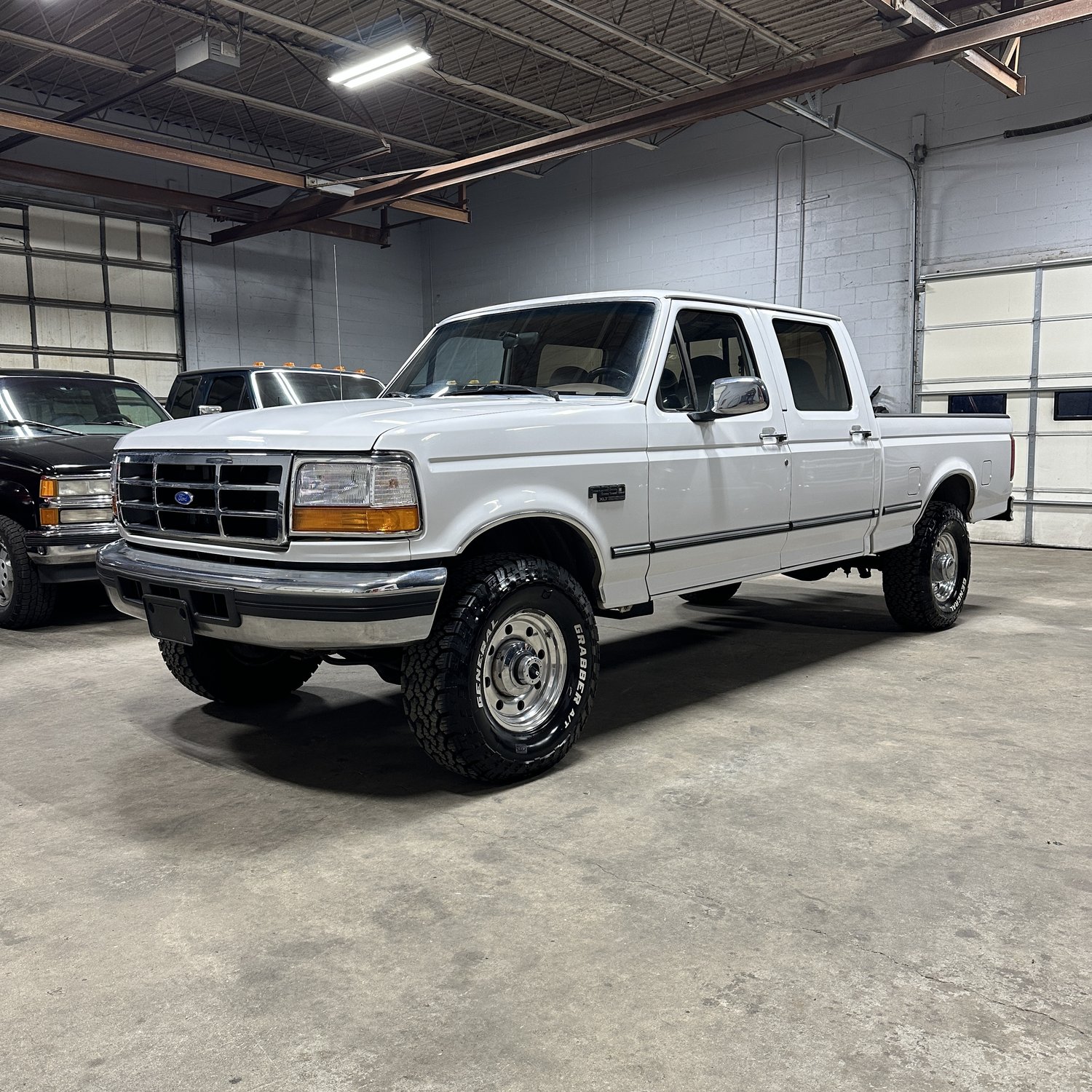 1996-ford-f250-xlt-76-01